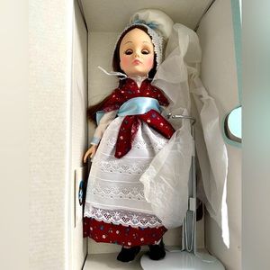 Beautiful Effanbee International Collection French Doll, rare!